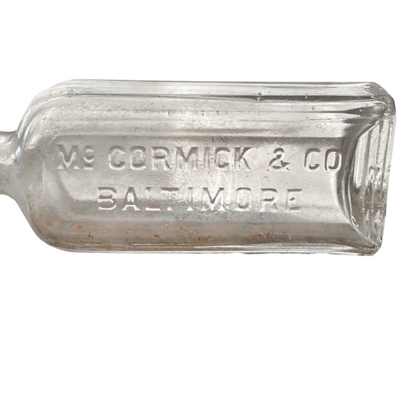 MC CORMICK & CO VINTAGE➕APOTHECARY BOTTLE - Picture 1 of 5